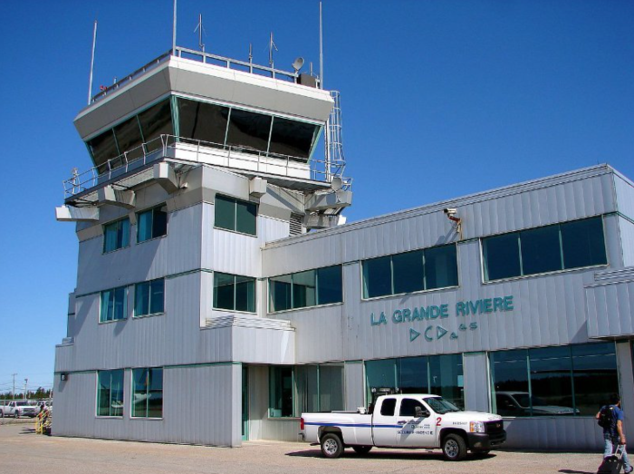 Aéroport La Grande Rivière
