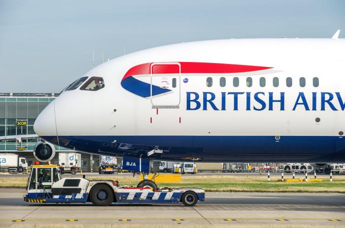 A British Airways Boeing 787-8 Dreamliner at Heathrow