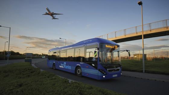 Heathrow Airport bus connection